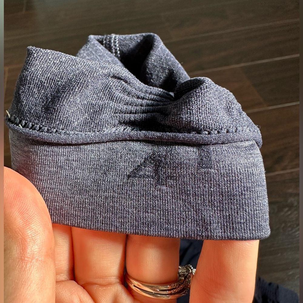 Lululemon In The Flow Crop II Heathered Inkwell - Picture 6 of 6